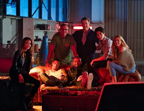 Jamie Chung, Nick Cannon, Tim Roth, Rami Jaber, Pierce Brosnan, Mike Angelo, Hermione Corfield - The Misfits - Kuvat kuvauksista