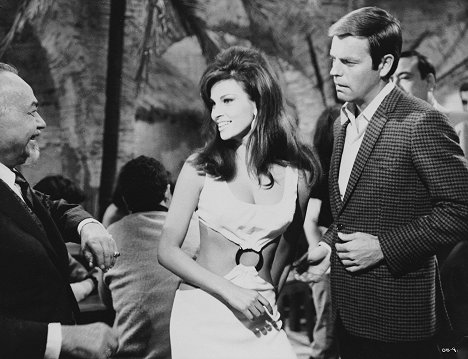 Raquel Welch, Robert Wagner - The Biggest Bundle of Them All - Z filmu