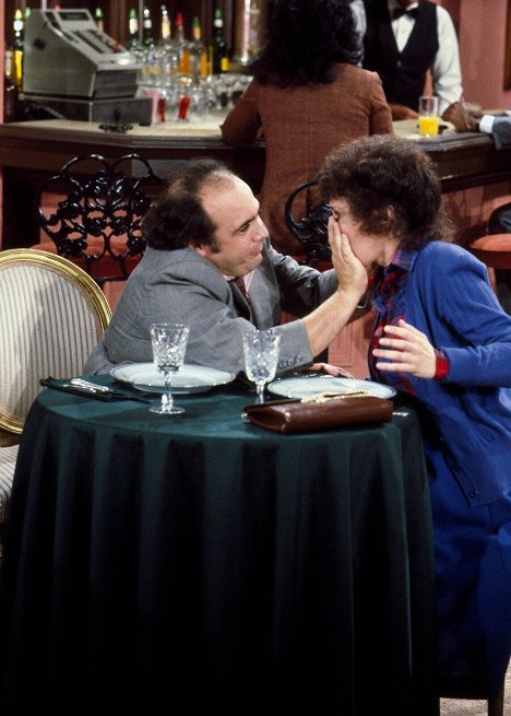 Danny DeVito, Rhea Perlman - Taxi - Filmfotók