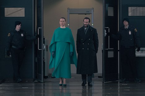 Yvonne Strahovski, Joseph Fiennes - Příběh služebnice - Svědectví - Z filmu