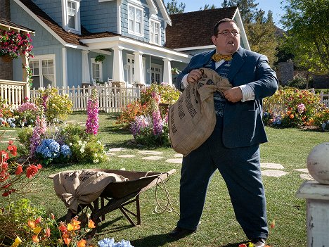 Nick Frost - Why Women Kill - Scene of the Crime - Photos