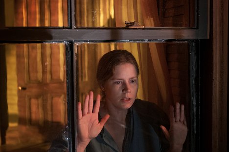 Amy Adams - The Woman in the Window - Photos