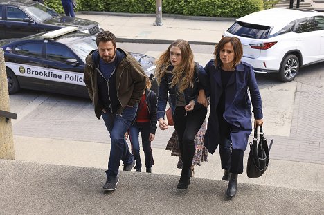 James Roday Rodriguez, Lizzy Greene, Stephanie Szostak - A Million Little Things - Justice: Part 1 - Photos