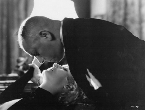 Erich von Stroheim, Greta Garbo - As You Desire Me - Photos