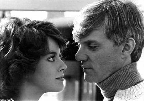 Lynne Frederick, Malcolm McDowell - Pouť zatracených - Z filmu
