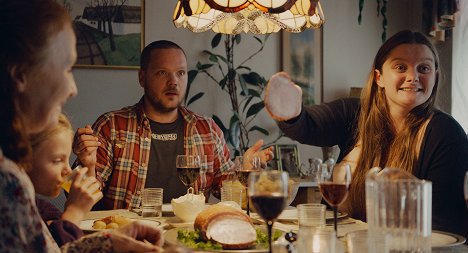 Adam Ild Rohweder, Anne Sofie Wanstrup - Hvor kragerne vender - De la película