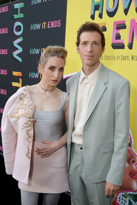 Los Angeles premiere of "How It Ends" at NeueHouse Hollywood on Thursday, July 15, 2021 - Zoe Lister Jones, Daryl Wein - Antes do Fim - De eventos