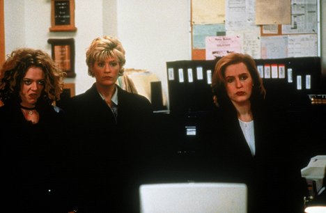 Lisa Robin Kelly, Dana Wheeler-Nicholson, Gillian Anderson - Akta X - Syzygie - Z filmu