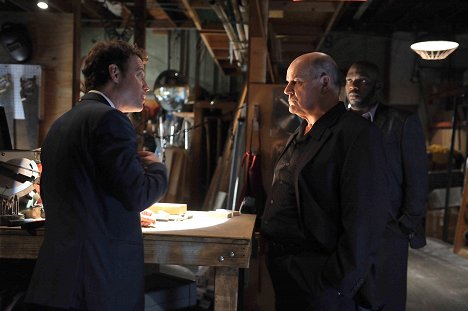 Greg Kinnear, Michael Ironside - Rake - Three Strikes - Photos