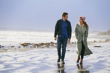 Allen Leech, JoAnna Garcia Swisher - As Luck Would Have It - Photos