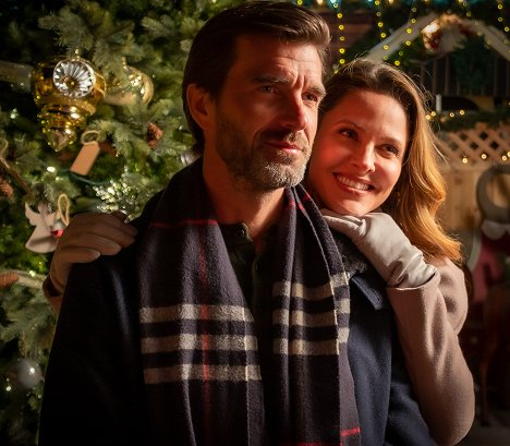 Lucas Bryant, Jill Wagner - The Angel Tree - Photos