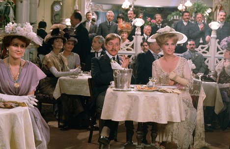 Alec Guinness, Gina Lollobrigida - Hotel Paradiso - Film