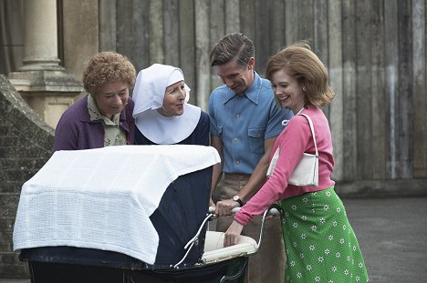 Linda Bassett, Fenella Woolgar, Karl Davies - Call the Midwife - Episode 5 - Photos