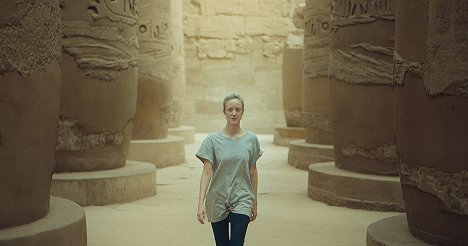 Andrea Riseborough - Luxor - Photos