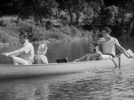 R. A. Strejka, Nataša Gollová, Antonín Novotný - Příklady táhnou - De la película