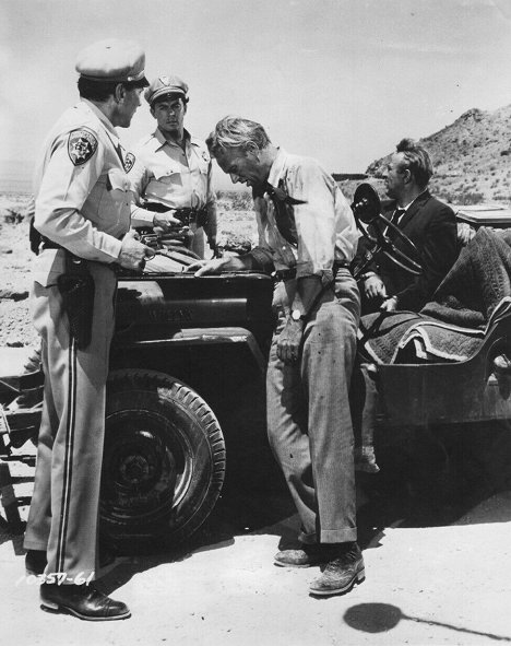 Richard Widmark, Lee J. Cobb - The Trap - Z filmu