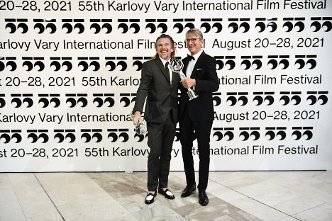 Ethan Hawke, Jan Svěrák - Slavnostní zakončení MFF Karlovy Vary 2021 - Promo