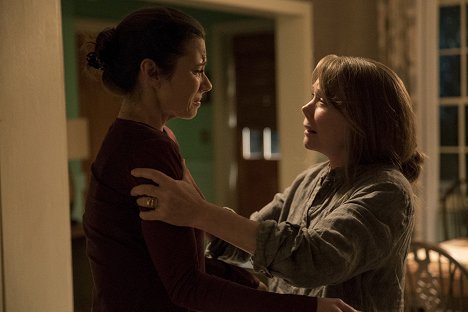 Linda Cardellini, Sissy Spacek - Bloodline - Part 23 - Photos