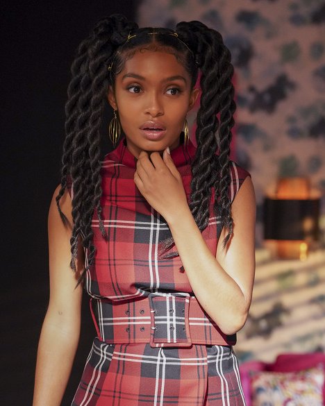 Yara Shahidi - Grown-ish - A Peace of Light - Photos