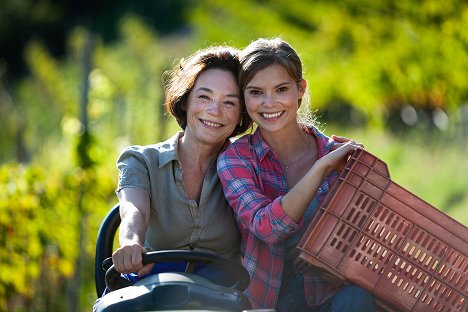 Julia Stemberger, Maike Jüttendonk - Ein Sommer in Südtirol - Werbefoto