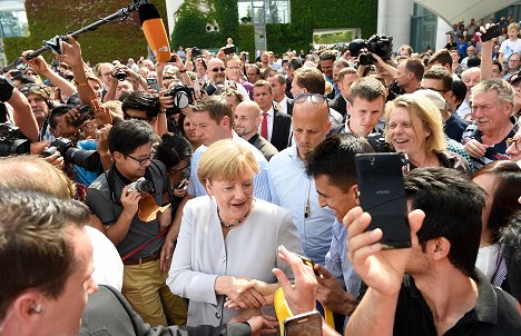 Angela Merkel - Zeitreise durch die Merkel-Jahre - Film