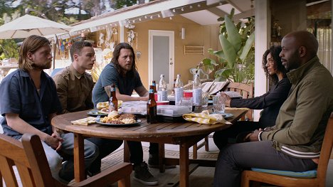 Jake Weary, Finn Cole, Ben Robson - Animal Kingdom - Family Business - Do filme