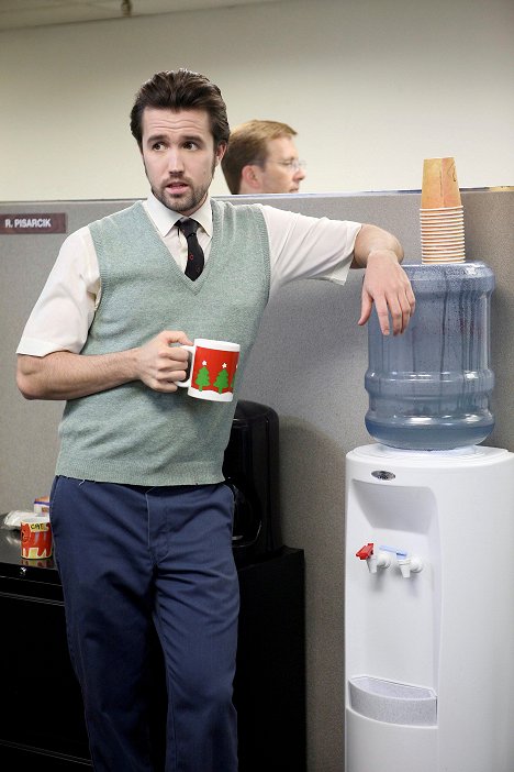 Rob McElhenney - It's Always Sunny in Philadelphia - The Gang Solves the Gas Crisis - Photos
