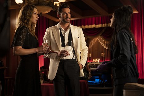 Lauren German, Tom Ellis, Aimee Garcia - Lucifer - Aquí nunca cambia nada - De la película