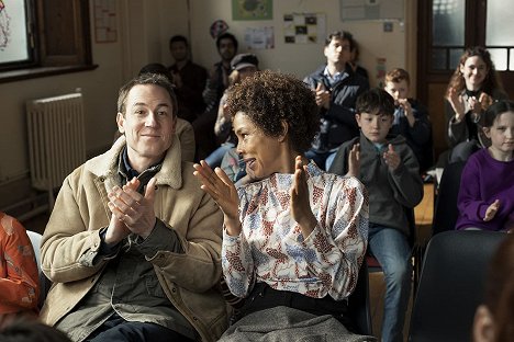 Tobias Menzies, Sophie Okonedo - Modern Love - Second Embrace, with Hearts and Eyes Open - Photos