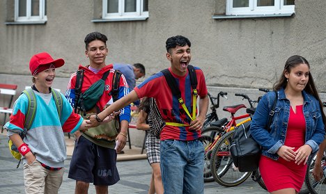 Tobiáš Rímský, Marsell Bendig - Ochránce - Džungle před tabulí - Kuvat elokuvasta