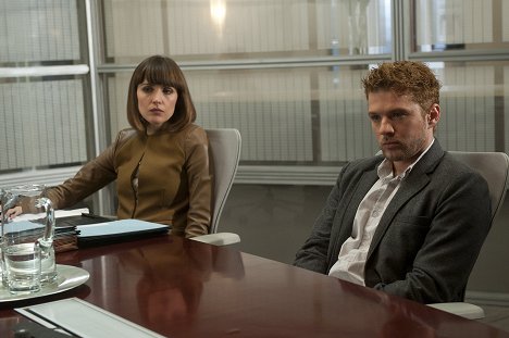 Rose Byrne, Ryan Phillippe - Damages - I Like Your Chair - Photos
