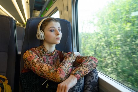 Thomasin McKenzie - Ostatniej nocy w Soho - Z filmu