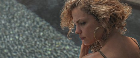 Dolores Fonzi - Distancia de rescate - De la película