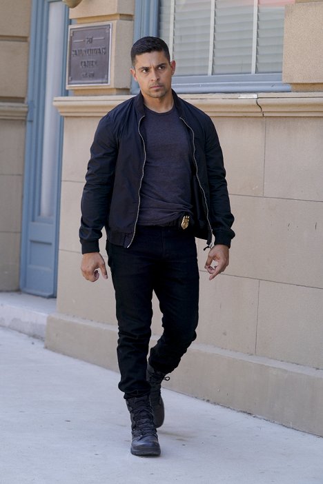 Wilmer Valderrama - NCIS: Naval Criminal Investigative Service - Nearly Departed - Photos