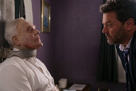 Mark Hadlow, Neill Rea - Vraždy v Brokenwoodu - Smrtící starožitnosti - Z filmu