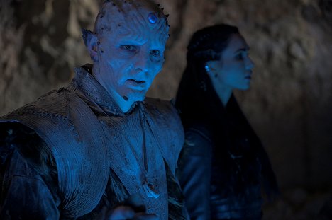 Gerard Miller, Jessica Green - The Outpost - Guardian of the Asterkinj - De la película