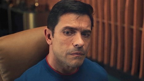 Mark Consuelos - Riverdale - Chapter Ninety-Three: Dance of Death - Photos