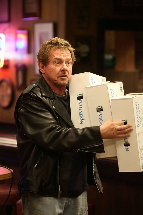 Roddy Piper - It's Always Sunny in Philadelphia - Mac and Dennis Buy a Timeshare - Photos