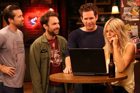 Rob McElhenney, Charlie Day, Glenn Howerton, Kaitlin Olson - It's Always Sunny in Philadelphia - The Gang Group Dates - Photos