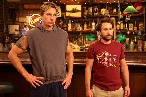 Charlie Day - It's Always Sunny in Philadelphia - Ass Kickers United: Mac and Charlie Join a Cult - Z filmu