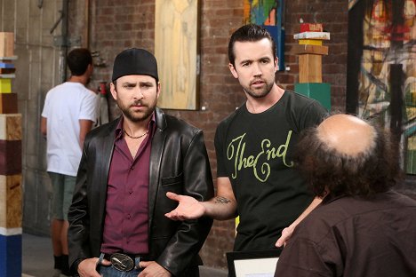 Charlie Day, Rob McElhenney - It's Always Sunny in Philadelphia - Dee Made a Smut Film - Photos