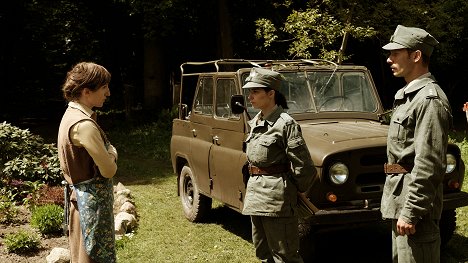 Klara Bielawka, Michalina Olszańska, Mateusz Banasiuk - Pajęczyna - Episode 1 - De la película