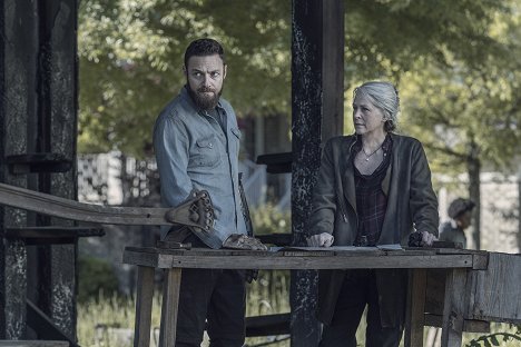 Ross Marquand, Melissa McBride - The Walking Dead - Von innen heraus - Filmfotos