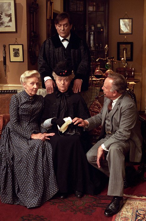 Rosalie Williams, Jeremy Brett, Edward Hardwicke - Sherlock Holmes emlékiratai - A vörös kör - Filmfotók