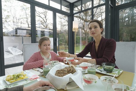 Paula Fütterer, Henriette Richter-Röhl - Faltenfrei - Van film