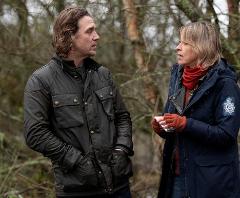 Jamie Sives, Nicola Walker - Annika - Episode 3 - Photos