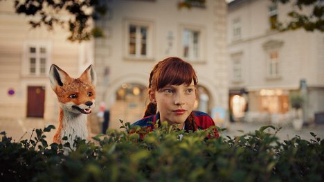 Emilia Maier - Mágikus állatok iskolája - Filmfotók