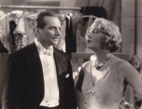 Philip Strange, Dorothy Mackaill - Bright Lights - De la película