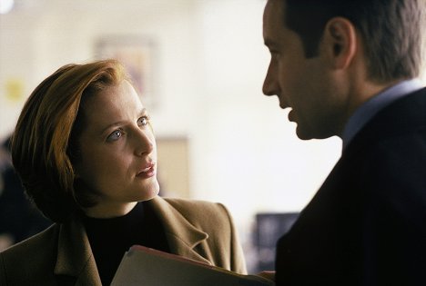 Gillian Anderson - The X-Files - Rush - Photos