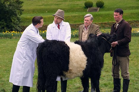 Samuel West, James Fleet - Der Doktor und das liebe Vieh - Die Kuh des Colonels - Filmfotos
